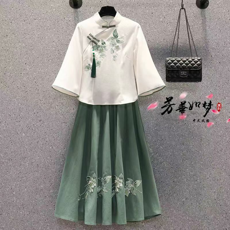 Conjunto de terno de duas peças bordado borboleta feminino, blusa extragrande, Hanfu, blusa, saia, tamanho grande, terno chinês doce, verão