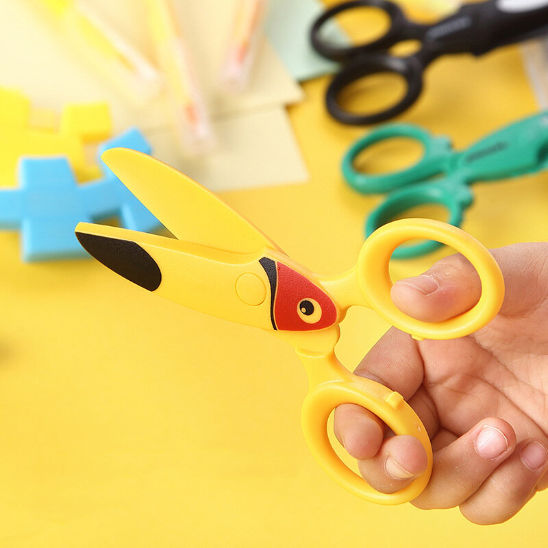 1 buah gunting hewan lucu untuk anak-anak DIY kertas seni tangan kartun plastik pisau pemotong keselamatan gunting kantor perlengkapan sekolah
