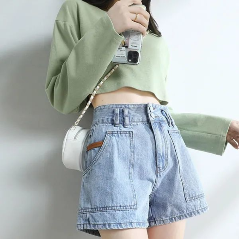 Celana pendek Denim wanita, celana pendek longgar bentuk A pelangsing versi Korea pinggang tinggi serbaguna kaki lebar gaya tipis trendi musim panas 2023