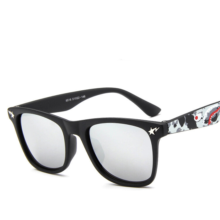 Kacamata Hitam Anak-anak Desain Merek Baru Kacamata Hitam Bayi Laki-laki Kacamata Anak-anak Perempuan Kacamata Hitam Kamuflase untuk Anak Laki-laki Gafas De Sol UV400
