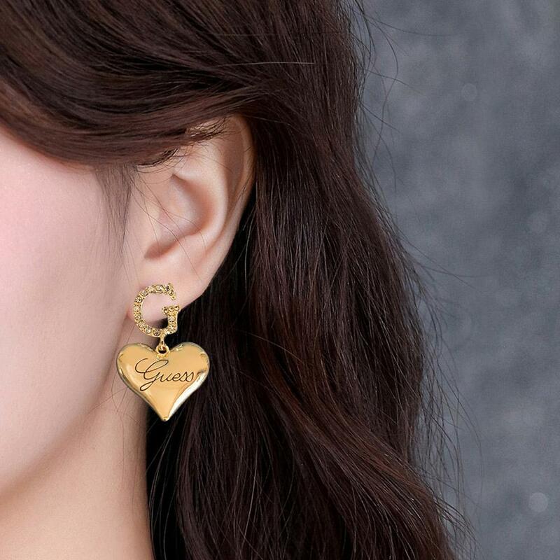 1 Paar trend ige Herz Metall Tropfen Ohrringe für Frauen Mädchen koreanischen Stil große Liebe Herz Buchstabe g Ohr stecker Ohrring Modeschmuck g j4b9
