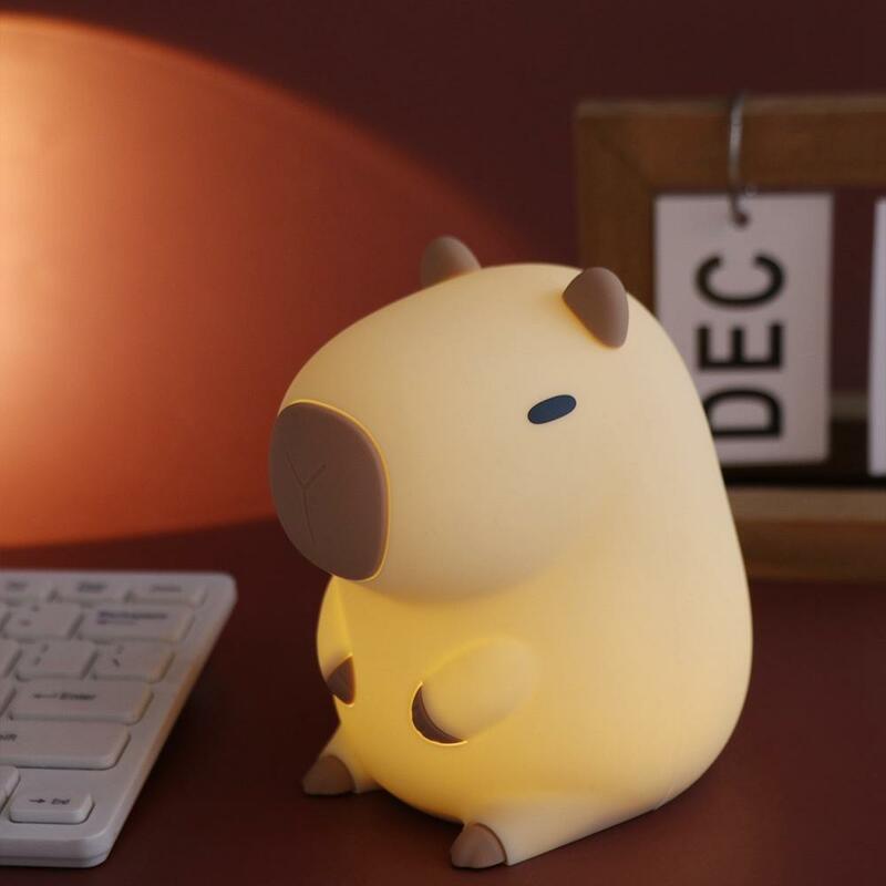 Capybara forma Capybara luz nocturna suave, luz de ambiente recargable por USB de silicona, luz LED de silicona para conejillo de indias