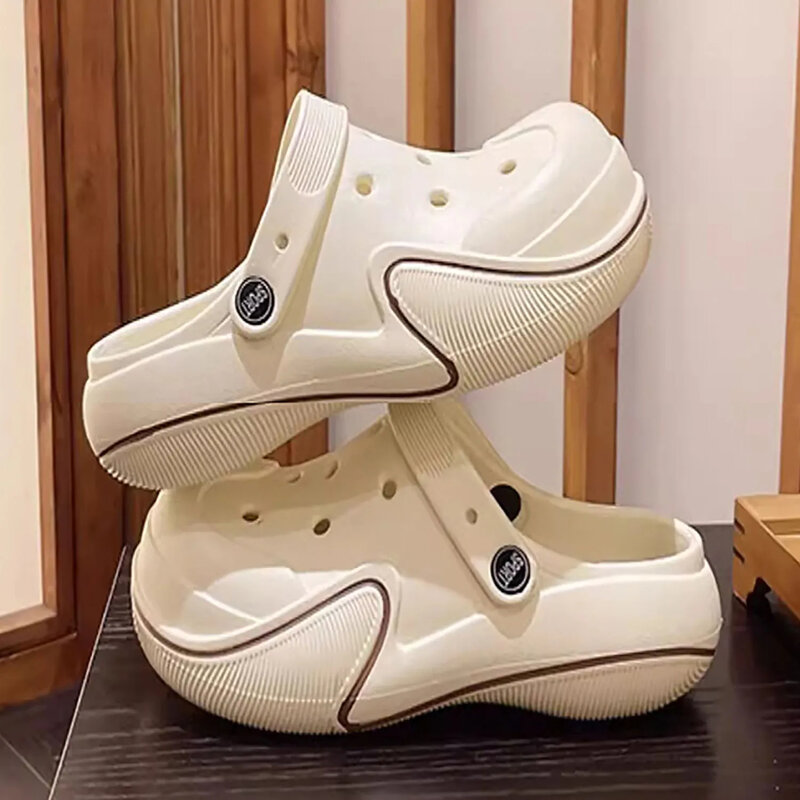 Zapatos con agujeros para hombre y mujer, sandalias informales de suela gruesa antideslizantes, zapatillas Baotou de suela suave para playa, 2024