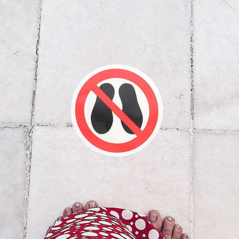 Naklejka ostrzegawcza „Nie krok tutaj” Okrągła naklejka „Nie etykiety” ze znakiem krokowym