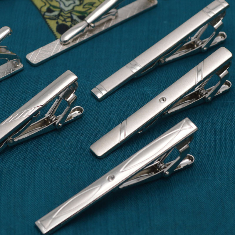 New Metal Silver Color Tie Pin Fashion Delicate Tie Clip Classic Bar Clasp Crystal Necktie Clasp Gentleman Jewelry Accessories