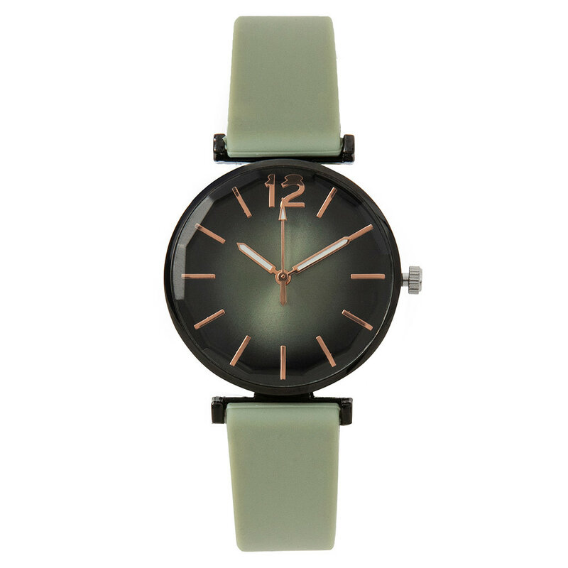 Montre à quartz à cadran noir pour femmes Casual 2023 Vente chaude Bracelet silicone vert Horloge pour femmes Montres-bracelets habillées