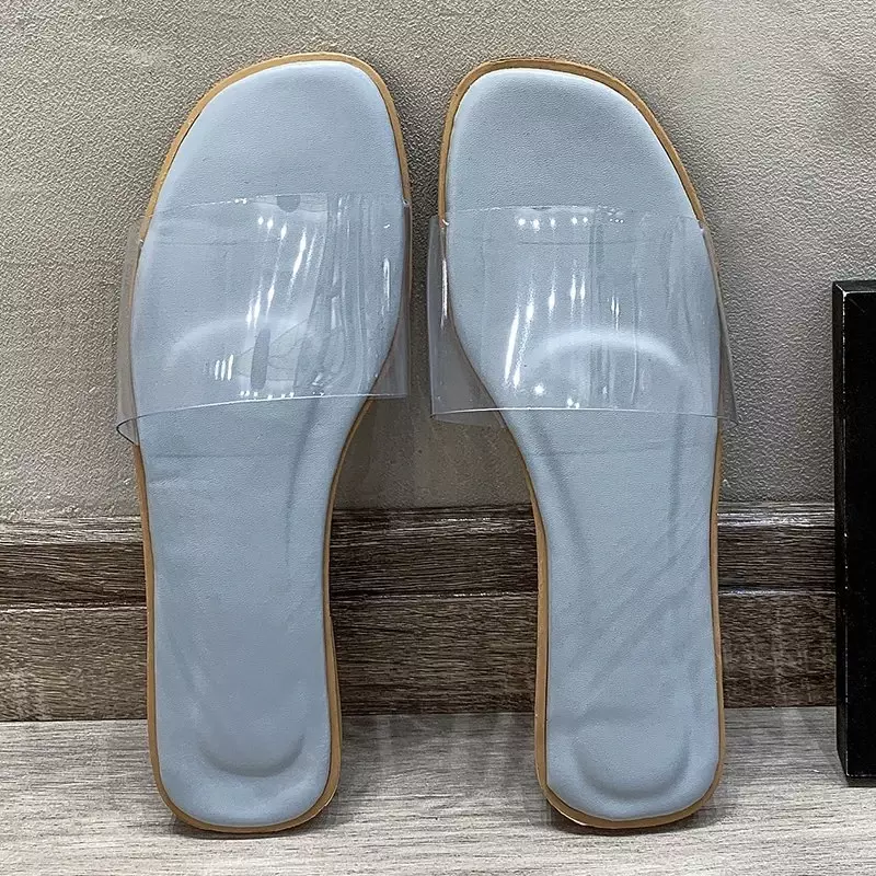 New Summer Slippers Women Clear Transparent Slip-On Jelly Shoes Ladies Flat Beach Outdoor Holiday Slides Designer Sandals