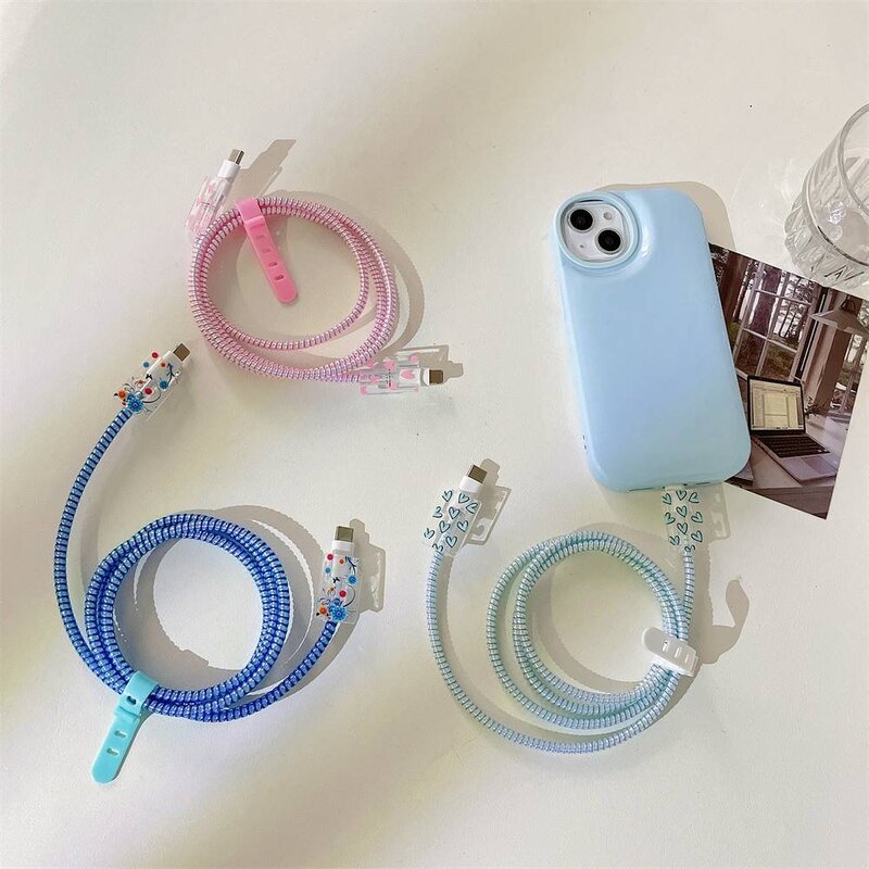 Heart Case For Apple 18w/20w charger protective case is applicable to iPhone 14/13 data cable head bite protector Shell Sleeve
