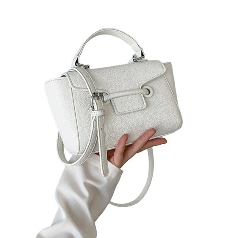 Элегантная и практичная сумка-тоут для стильных покупок и путешествий