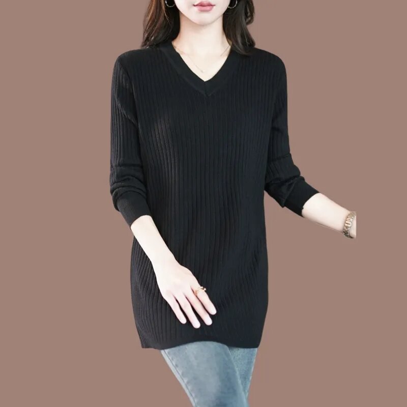 Женский трикотажный пуловер средней длины, с длинным рукавом и V-образным вырезом