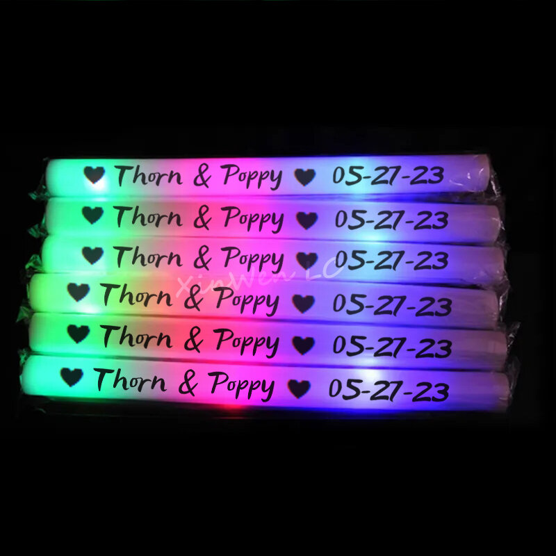 30 buah stik tabung Cheer cahaya, tongkat cahaya gelap untuk pesta massal dekorasi pernikahan warna-warni stik busa LED RGB menyala