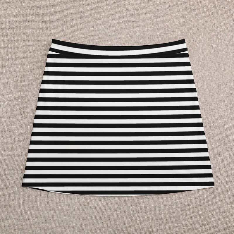 Mini saia com listras simples para mulheres, preto e branco, recém-chegados, vestido minissaia verão, 2023