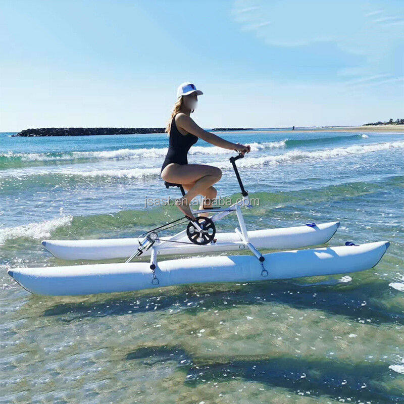 Bicicletta da acqua galleggiante gonfiabile portatile per sport marini per adulti di alta qualità in vendita
