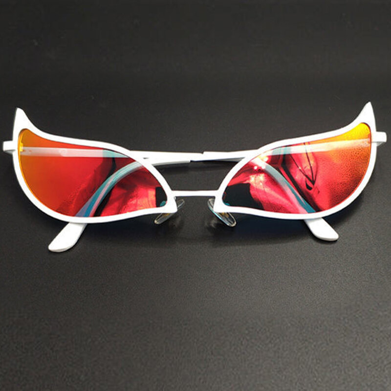 Donquixote occhiali da sole in PVC Doflamingo Cosplay occhiali Anime Cat Eye occhiali da sole per donna uomo divertente regalo di natale puntelli per feste