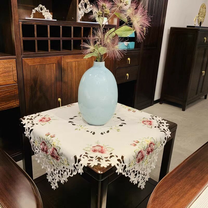 유럽 사각형 새틴 장미 꽃 자수 테이블 천 커버, 웨딩 식탁보, 주방 크리스마스 테이블 장식 및 액세서리