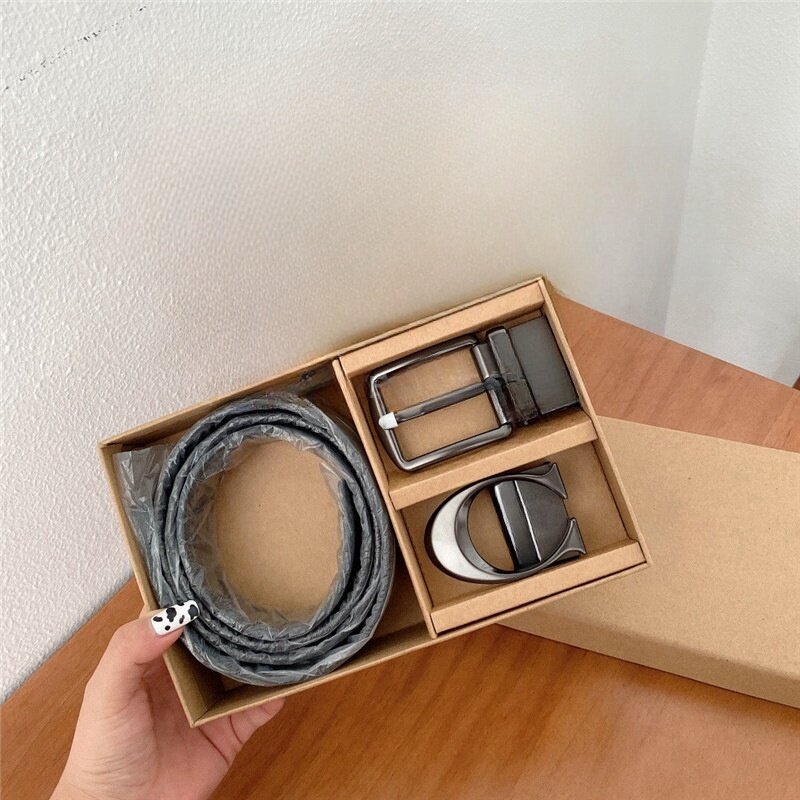 2024 Hop luxurious Double button waistband gift box with C-shaped letter needle buckle relief galloping belt leisure business