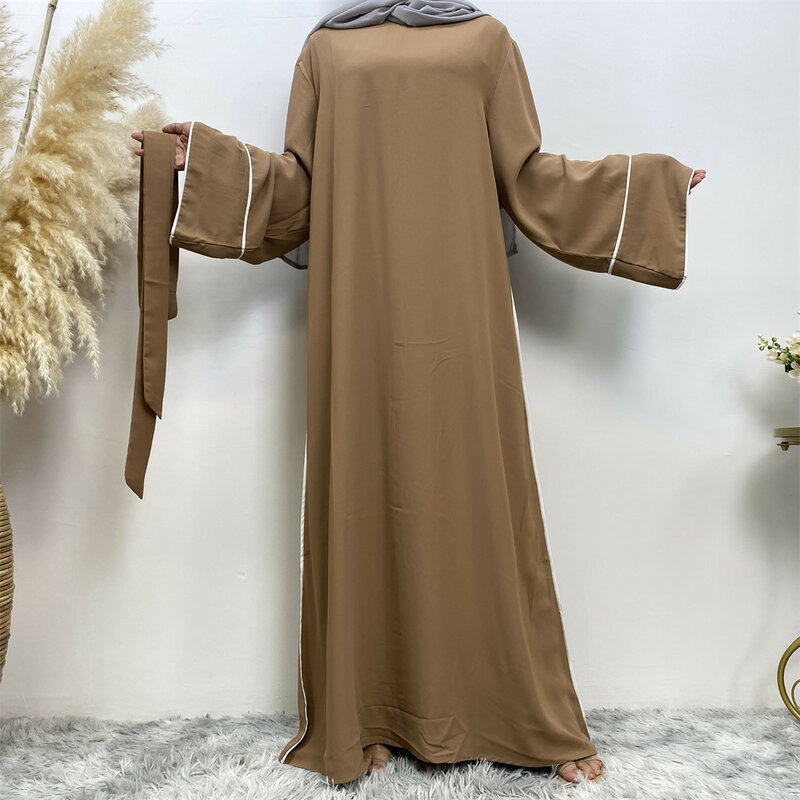 Robe longue à lacets pour femmes musulmanes, abaya de Dubaï, couleur unie, simple, avec ceinture, vêtements islamiques, caftan