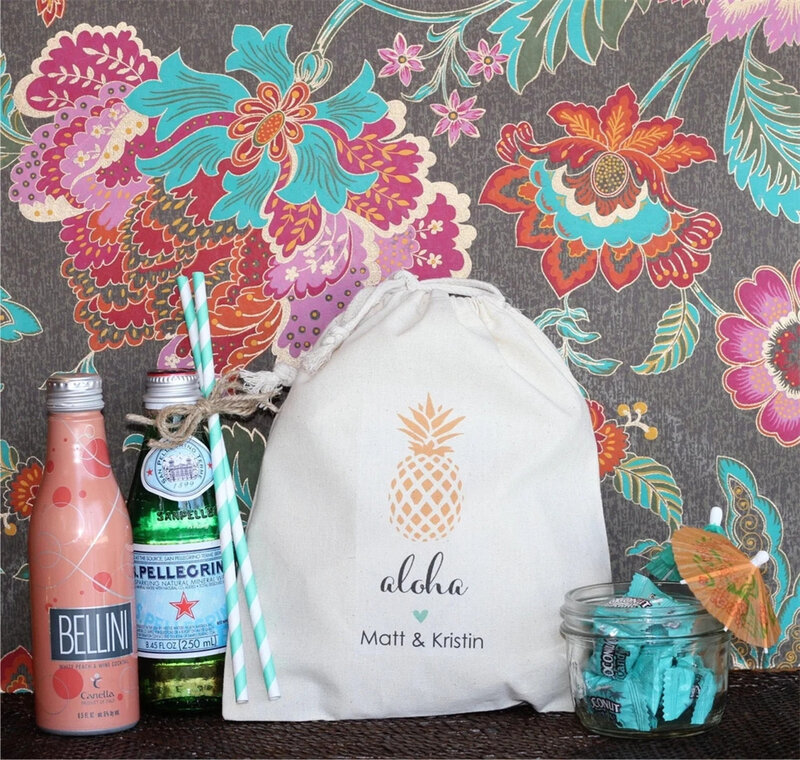 Hawaii Destination Wedding Favor Bags, Aloha Set of 20 Guest Favor Bags, Pineapple Favor Bags, Aloha Wedding Favors Bags