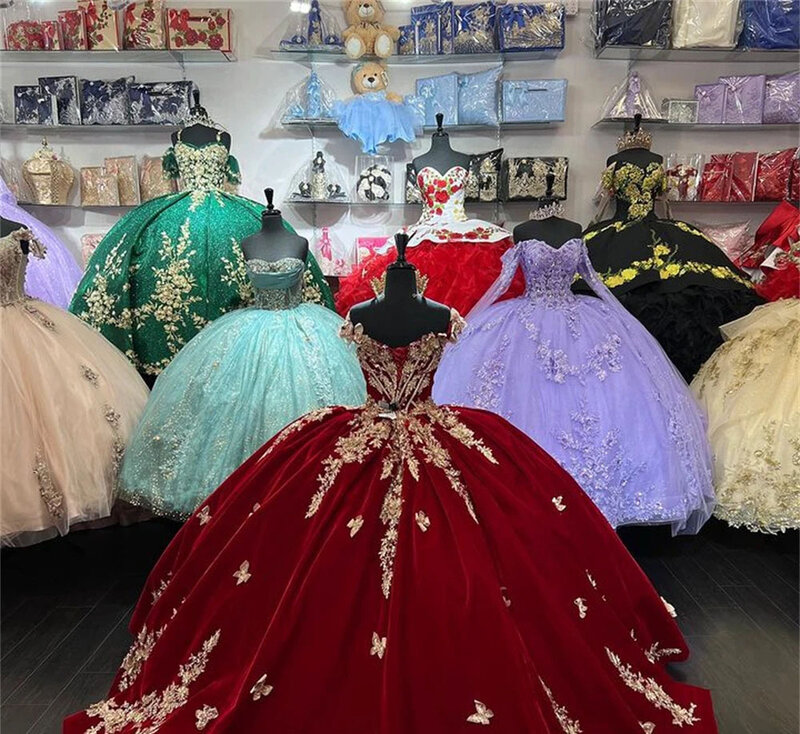 Bordowa księżniczka Quinceanera sukienka balowa z odkrytymi ramionami aplikacje słodkie 16 sukienek 15 Años meksykańskie