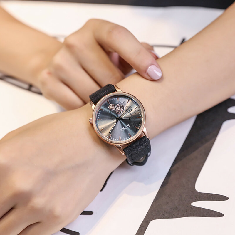 นาฬิกาข้อมือหนังผู้หญิงแฟชั่นเรียบง่ายลำลองลายดอกกุหลาบนาฬิกาควอตซ์หน้าปัดกลม relogio feminino reloj mujer