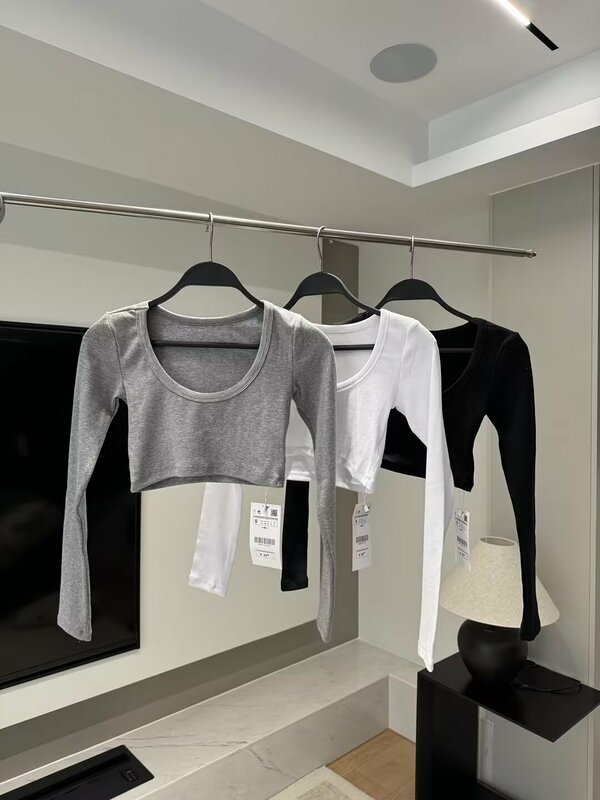 T-Shirt a coste elastica corta Slim Fit nuova moda donna 2024 Top camicia da donna a maniche lunghe girocollo retrò Top unico