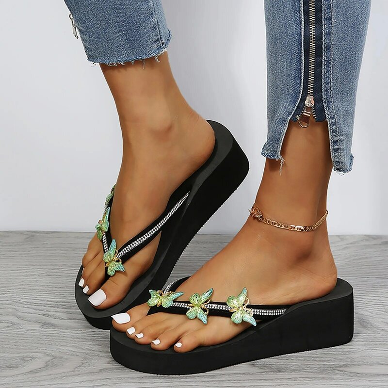 Senhoras moda verão flip flops strass borboleta fundo grosso cunhas sandálias de salto alto 2023 novo casual chinelos de espuma macia