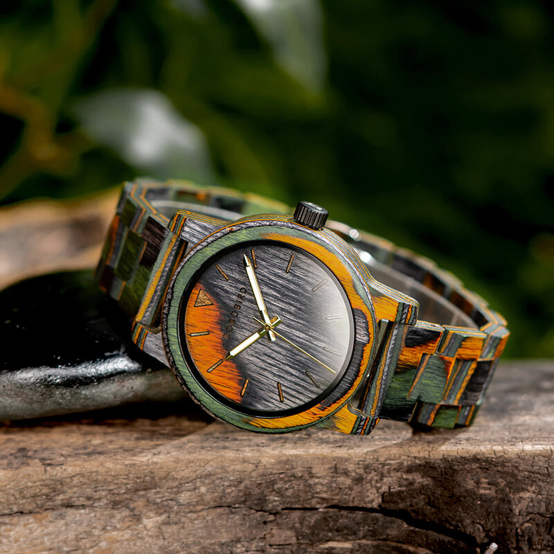 BOBOBIRD ساعة خشبية ساعة اليد للرجال اليابانية حركة الكوارتز مجنون الحصان الجلود موضة عادية محفورة الساعات هدية مخصصة