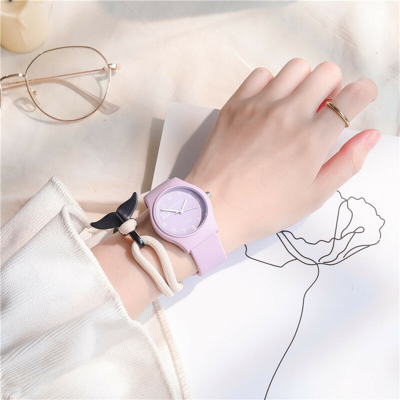 นาฬิกาข้อมือตาชั่งดิจิตอลแฟชั่นลำลองนาฬิกาผู้หญิงควอตซ์สายซิลิโคนสีลูกกวาดสำหรับผู้หญิง