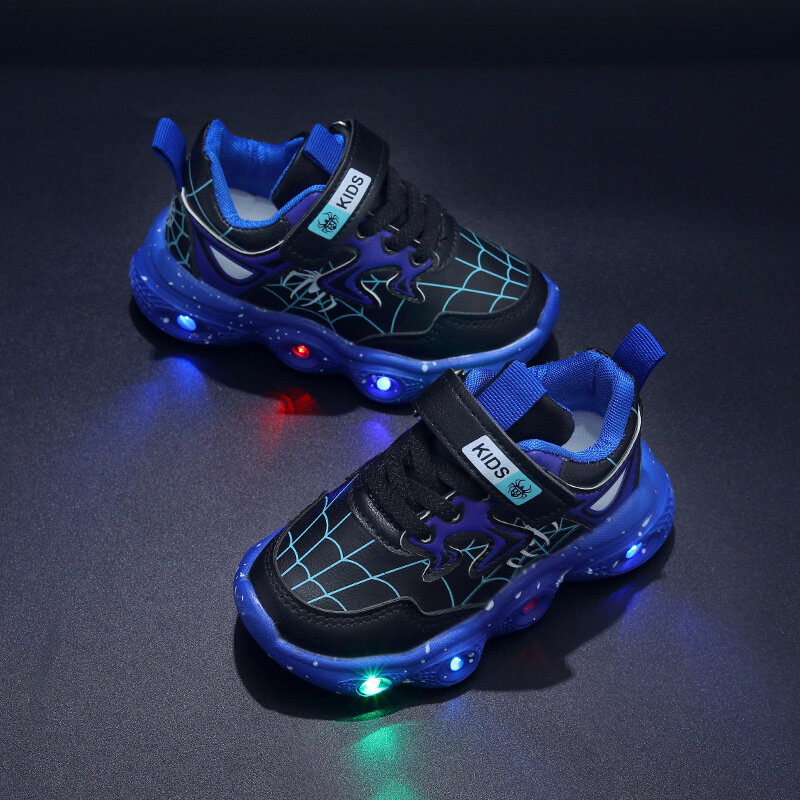 รองเท้ากีฬาสำหรับเด็กชายสไปเดอร์แมน Disney LED ส่องแสงรองเท้าลำลองสำหรับเด็กรองเท้านักเรียนตาข่ายระบายอากาศกันลื่น