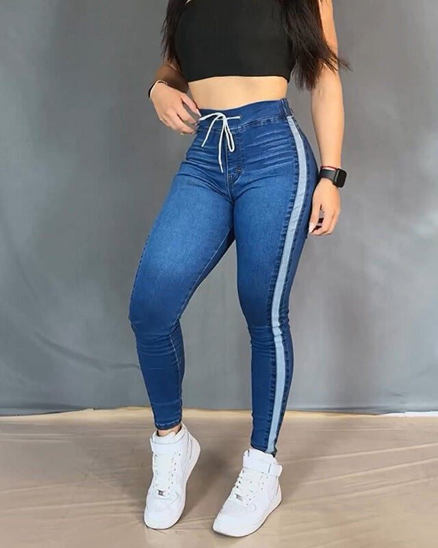 Sznurowane jeansy Skinny dla kobiet z wysokim stanem i paskiem Spodnie jeansowe z frędzlami i prostymi nogawkami Spodnie biodrowe