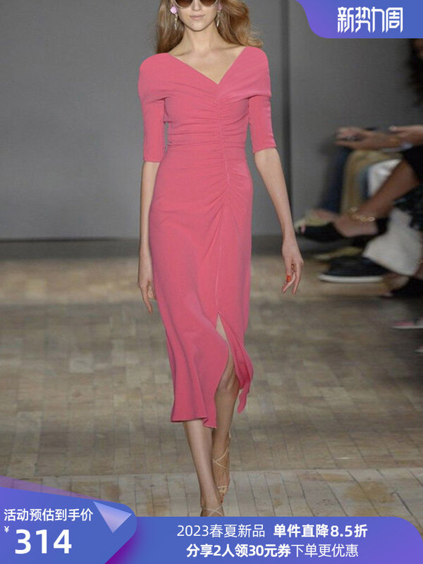 Letnia 2023 nowy Temperament celebrytka różowa sukienka o średniej długości rozdzielona sukienka z dekoltem w szpic