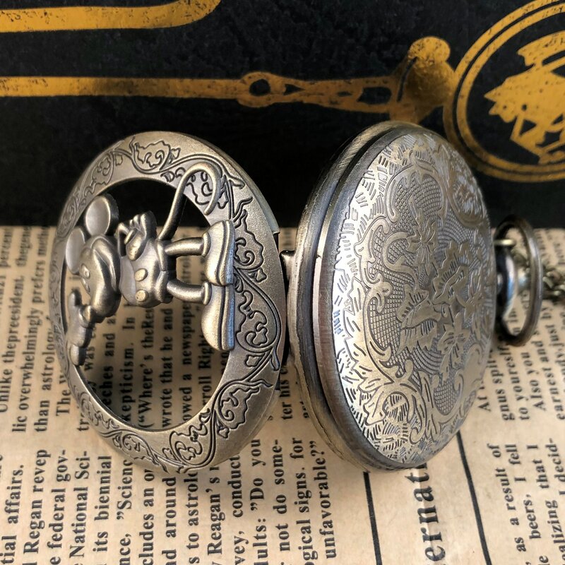 Classico Hollow Cartoon Mouse orologio da tasca al quarzo numeri romani accessori popolari cinturino catena ciondolo orologio uomo donna regali