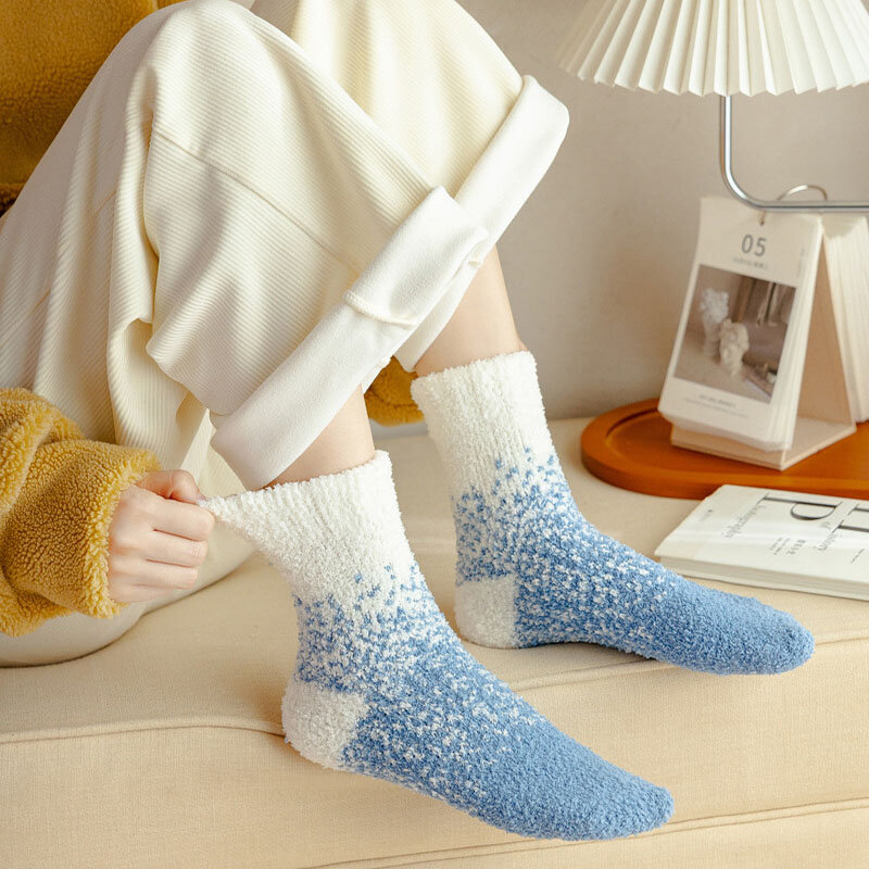 Зимние теплые и плотные Модные простые и универсальные модные носки средней длины со звездным принтом