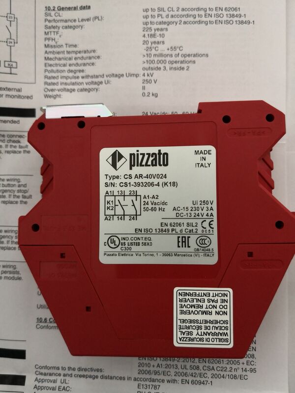 New original Pizzato safety relay CS AR 40V024