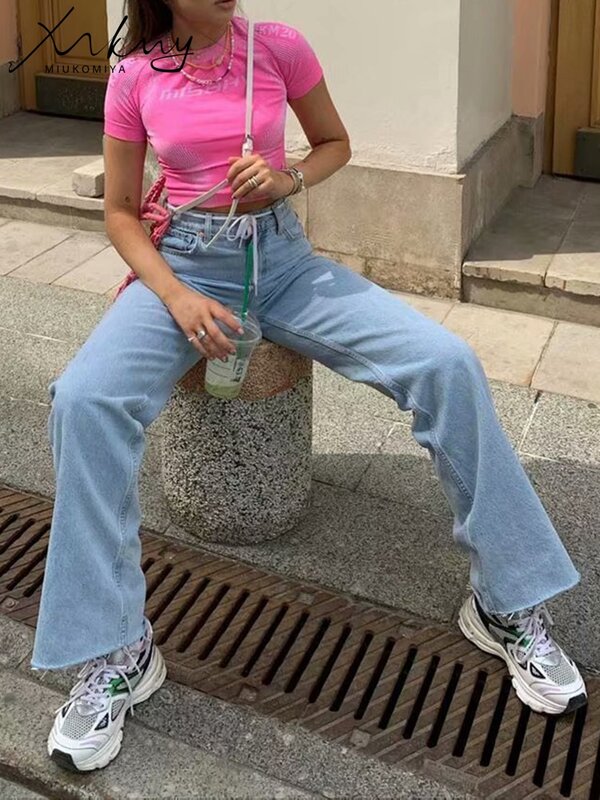 MiuKoMiYa Jeans Lurus Wanita Pinggang Tinggi Streetwear Celana Denim Boyfriend Biru Muda Jeans Putih Kaki Lebar untuk Wanita 2023