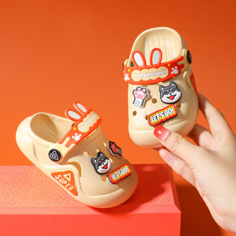 Pantofole per bambini estate nuove scarpe da giardino con suola morbida scarpe per bambini antiscivolo per interni ed esterni sandali per bambini per ragazze del ragazzo dei cartoni animati