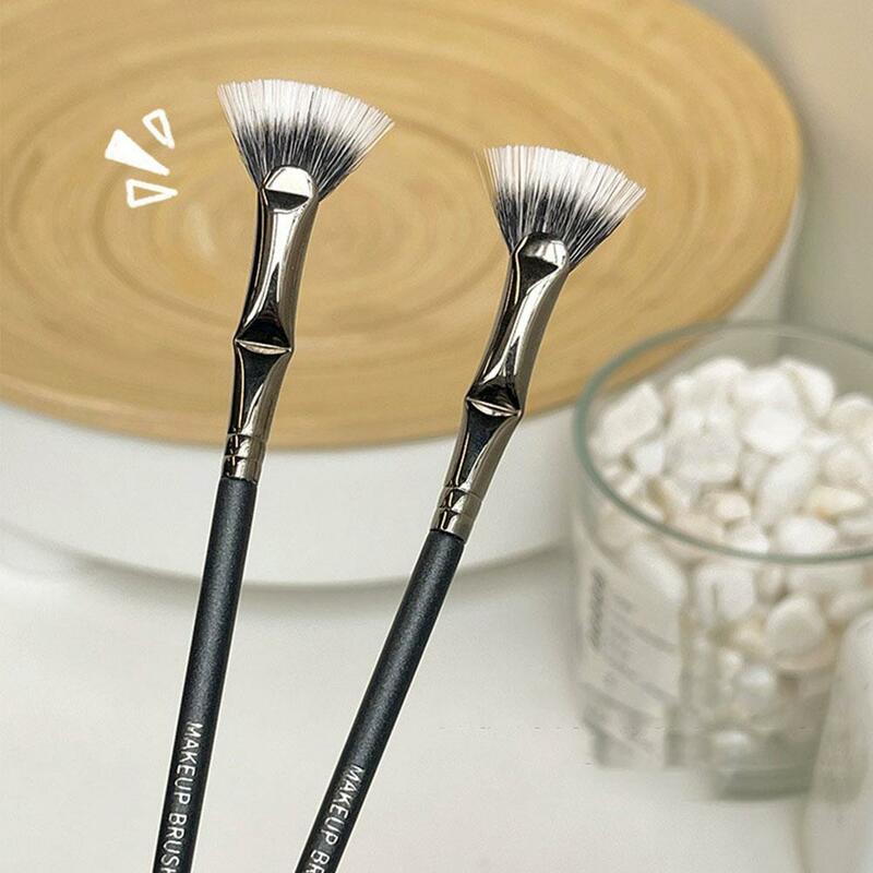 Eyelash Fan Brushes para Maquiagem, Lash Fan, dobrado sobrancelha angular, Facial Fan Brush, Natural Lifted Effects, Enhance Lower, L N6K1