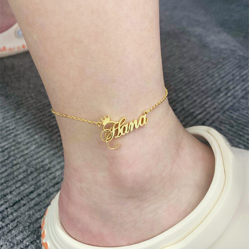 Gelang kaki Nama mahkota kupu-kupu personalisasi wanita anak perempuan gelang kaki pelat nama kustom baja tahan karat perhiasan hadiah ulang tahun