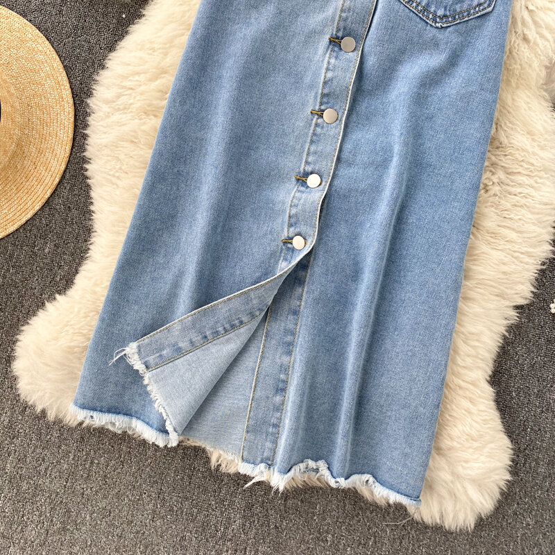 Женская джинсовая юбка с завышенной талией, однобортная джинсовая юбка средней длины с необработанными краями, весна-лето 2023