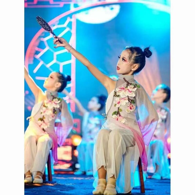 Костюмы для выступлений на день детей, одежда Qiao Yue в том же стиле, красный макияж, классические танцевальные костюмы, реквизит
