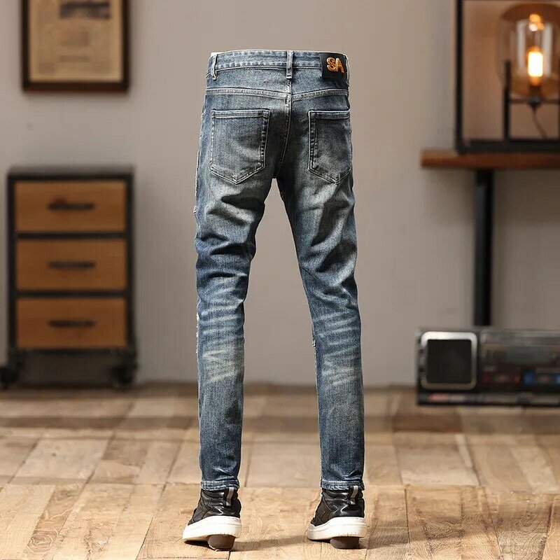 Jeans bordir pria, celana panjang motor jalanan kepribadian kaki lurus ringan Slim Fit Retro trendi perca jahitan