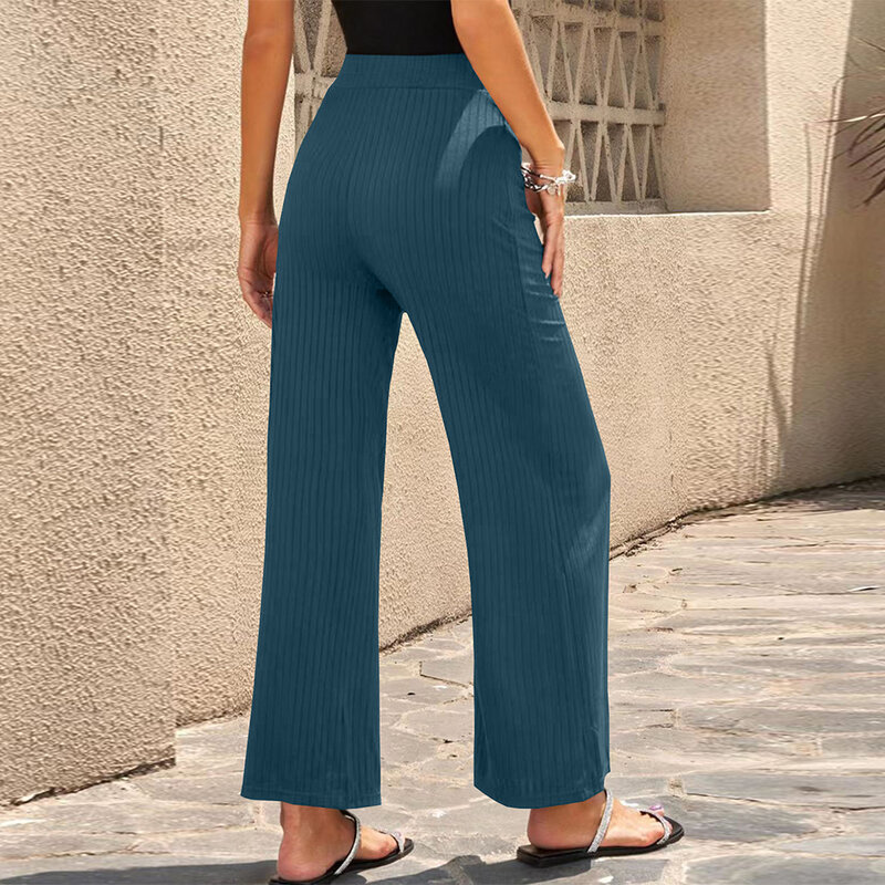 Широкие брюки приподнимут ваш стиль с этими модными прямыми брюками с широкими штанинами, которые доступны в разных размерах и цветах