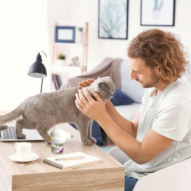 Difusor de feromonas para gatos, Kit de inicio de Relaxants enchufable, aerosol calmante de recarga de 30 días para calmar y relajar el hogar