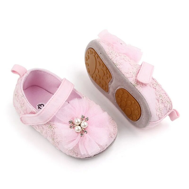 أحذية بنعل ناعم مع لؤلؤ وزهور للطفل ، أحذية أميرة للأطفال الصغار