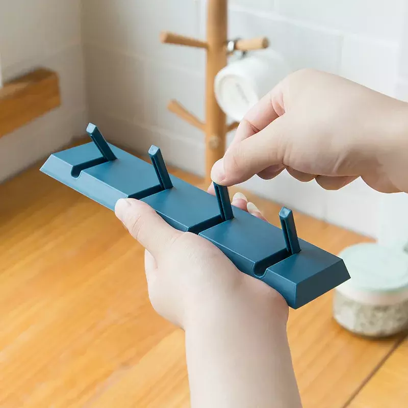 Creative Punch-ฟรีสี่ตะขอห้องน้ำห้องครัวชั้นวางด้านหลัง Hook Coat Racks Multi-Function rack