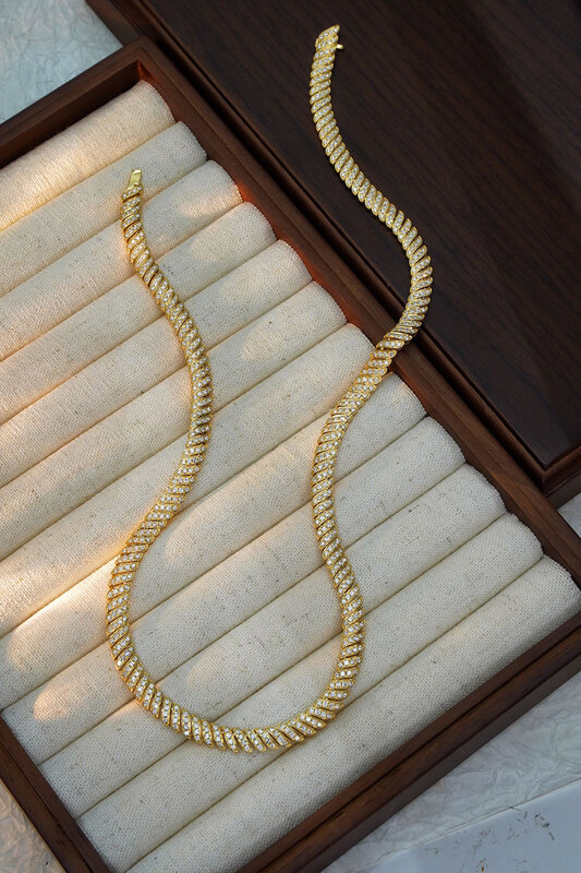 LUOWEND collana in oro giallo 18 carati Design lucido di lusso collana con vero diamante naturale da 5.75 carati per gioielli da donna di alta festa