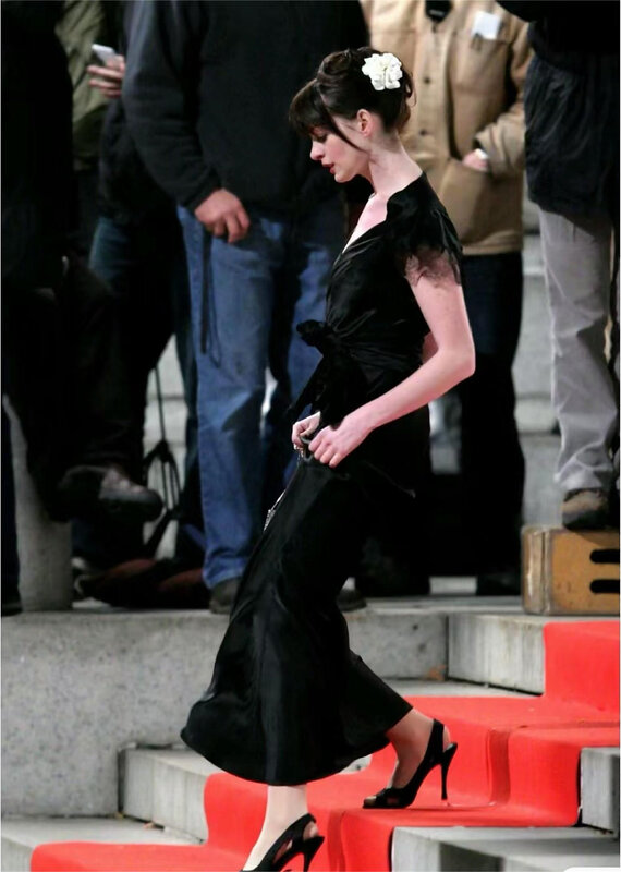 Anne Hathaway gaun hitam kecil, baju acara Formal lengan pendek renda sederhana, Baju Lantai panjang kustom