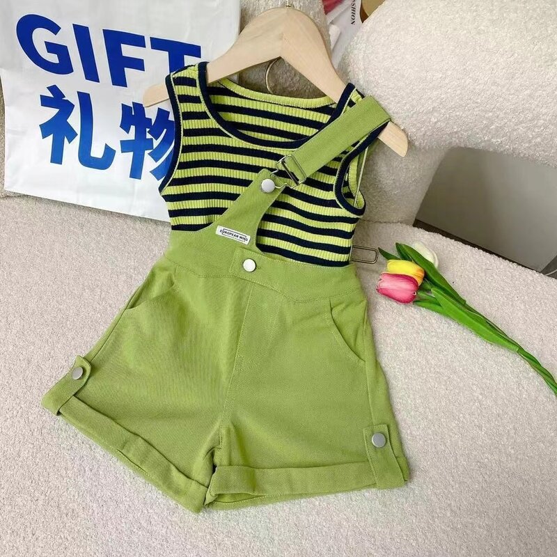 Girls Summer Strap Pants Set 2024 New Children's Fashionable Striped Tank Top Green Shorts Two Piece Set Popular