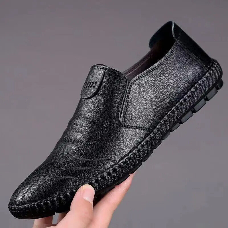 Sepatu pantofel kulit oxford pria, sneaker datar bisnis kasual kulit Retro nyaman untuk luar ruangan