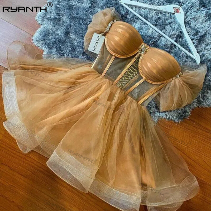 Sexy Short Homecoming Dresses Off Shoulder Tulle  A-Line Prom Dresses Modern Knee Length Party Gowns For Women Pleats Dress